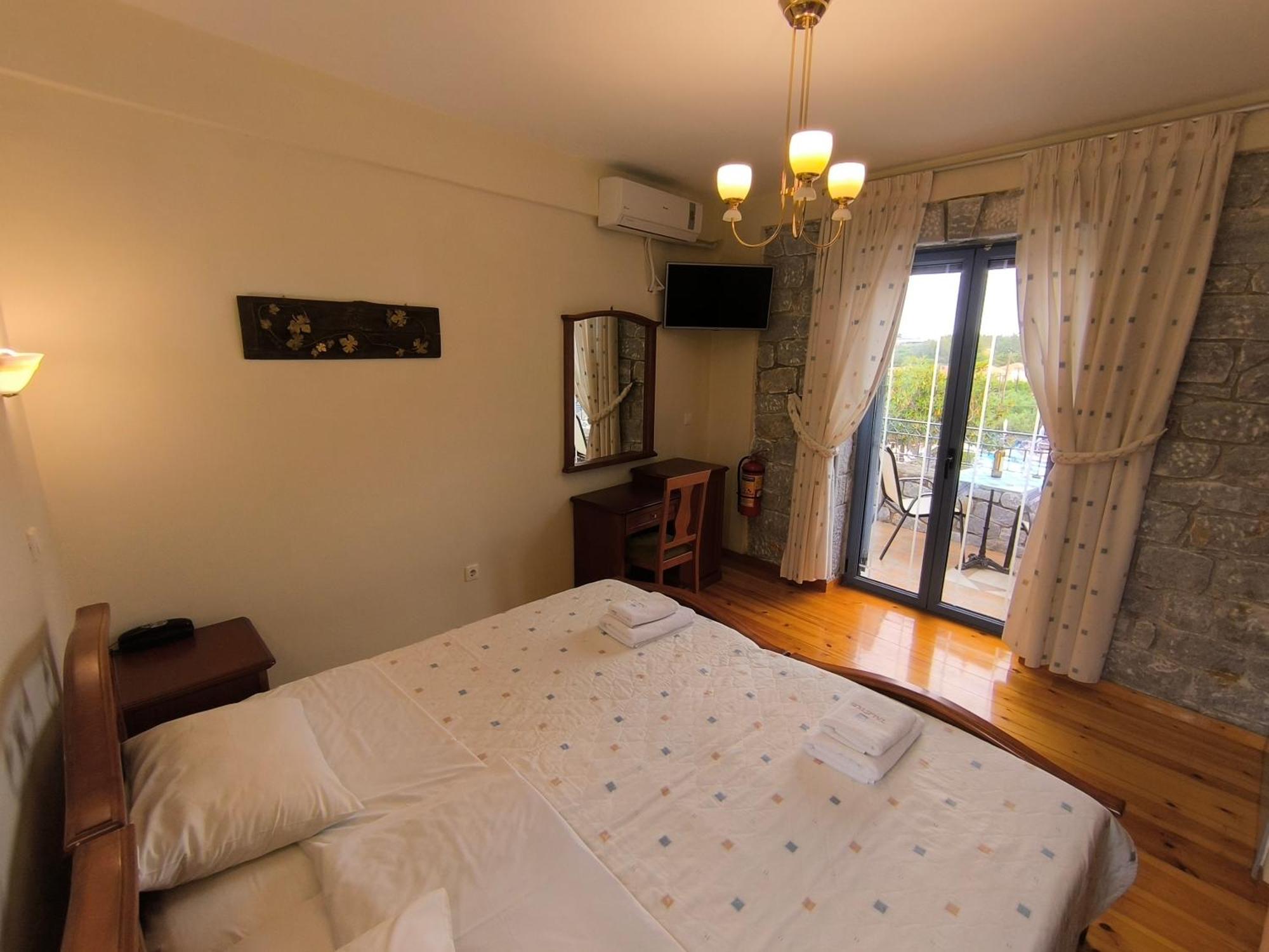 Taletos Apartments Stoupa Exterior photo